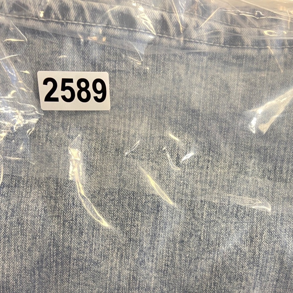 True Religion Riley Bermuda Shorts Mens 33 Light Blue Excellent Contrast Stitch - Picture 11 of 11